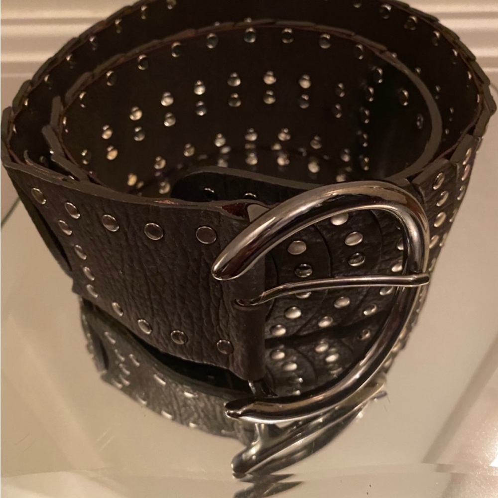 Brown leather belt size 90